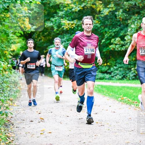 12.10.2025 - Bramfelder Halbmarathon 2025 Dr. Thomas Lammeyer http://msf.ph/oto/9347938 12.10.2025 10:25:27 Laufen 2848, 2330, 2190, 2314 meine-sportfotos.de