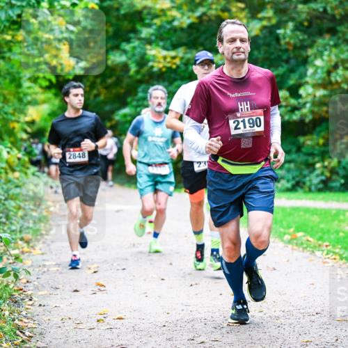 12.10.2025 - Bramfelder Halbmarathon 2025 Dr. Thomas Lammeyer http://msf.ph/oto/9347942 12.10.2025 10:25:28 Laufen 2848, 23, 2190, 2314 meine-sportfotos.de