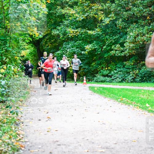 12.10.2025 - Bramfelder Halbmarathon 2025 Dr. Thomas Lammeyer http://msf.ph/oto/9347957 12.10.2025 10:25:32 Laufen 22510, 2862, 2175 meine-sportfotos.de