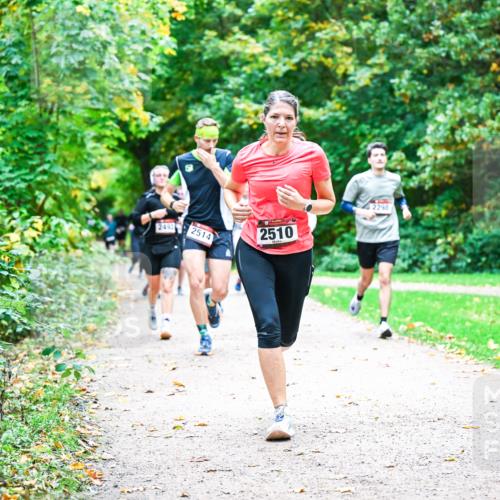 12.10.2025 - Bramfelder Halbmarathon 2025 Dr. Thomas Lammeyer http://msf.ph/oto/9347967 12.10.2025 10:25:36 Laufen 249, 2514, 2510, 2298 meine-sportfotos.de