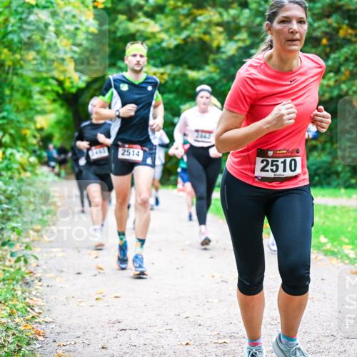 12.10.2025 - Bramfelder Halbmarathon 2025 Dr. Thomas Lammeyer http://msf.ph/oto/9347972 12.10.2025 10:25:37 Laufen 2483, 2514, 2510 meine-sportfotos.de
