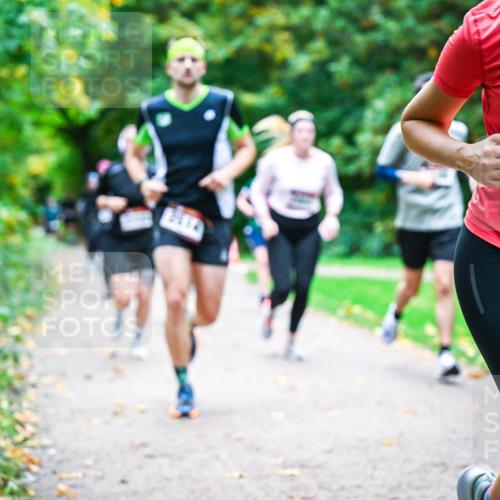12.10.2025 - Bramfelder Halbmarathon 2025 Dr. Thomas Lammeyer http://msf.ph/oto/9347976 12.10.2025 10:25:38 Laufen 34, 2510 meine-sportfotos.de