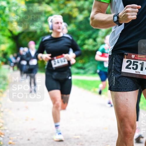 12.10.2025 - Bramfelder Halbmarathon 2025 Dr. Thomas Lammeyer http://msf.ph/oto/9347984 12.10.2025 10:25:39 Laufen 34, 2514, 7110 meine-sportfotos.de