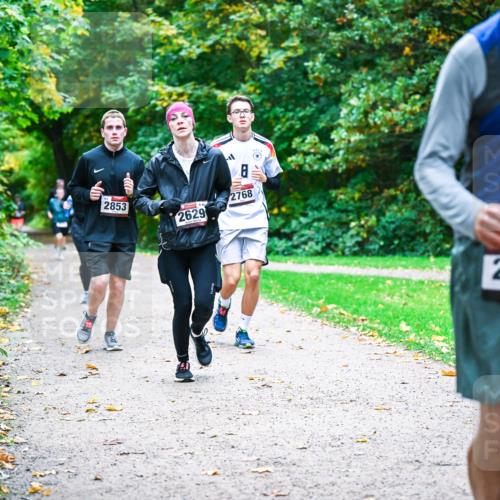 12.10.2025 - Bramfelder Halbmarathon 2025 Dr. Thomas Lammeyer http://msf.ph/oto/9347996 12.10.2025 10:25:41 Laufen 2853, 2629, 2768, 2478 meine-sportfotos.de