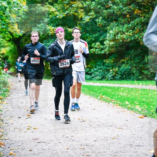 12.10.2025 - Bramfelder Halbmarathon 2025 Dr. Thomas Lammeyer http://msf.ph/oto/9347997 12.10.2025 10:25:41 Laufen 2853, 2629, 68, 2478 meine-sportfotos.de