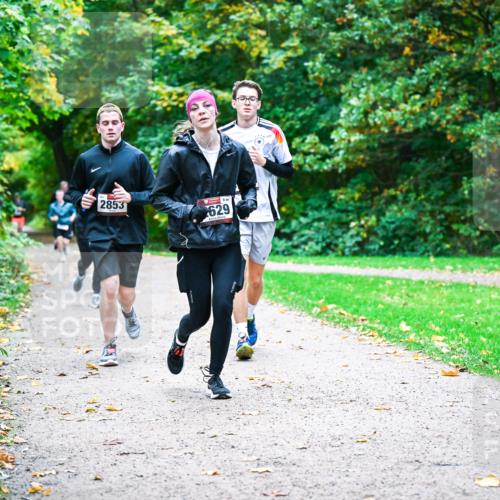 12.10.2025 - Bramfelder Halbmarathon 2025 Dr. Thomas Lammeyer http://msf.ph/oto/9347998 12.10.2025 10:25:42 Laufen 2853, 629 meine-sportfotos.de