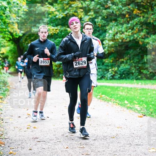 12.10.2025 - Bramfelder Halbmarathon 2025 Dr. Thomas Lammeyer http://msf.ph/oto/9348002 12.10.2025 10:25:42 Laufen 2853, 2629 meine-sportfotos.de