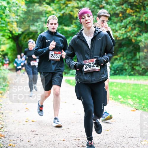 12.10.2025 - Bramfelder Halbmarathon 2025 Dr. Thomas Lammeyer http://msf.ph/oto/9348006 12.10.2025 10:25:43 Laufen 2853, 2629 meine-sportfotos.de