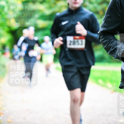 12.10.2025 - Bramfelder Halbmarathon 2025 Dr. Thomas Lammeyer http://msf.ph/oto/9348013 12.10.2025 10:25:44 Laufen 2853, 2 meine-sportfotos.de