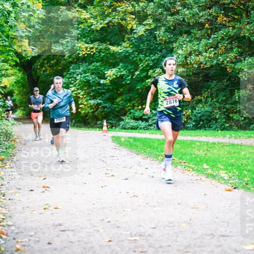 12.10.2025 - Bramfelder Halbmarathon 2025 Dr. Thomas Lammeyer http://msf.ph/oto/9348037 12.10.2025 10:25:48 Laufen 2397, 2889, 2876 meine-sportfotos.de