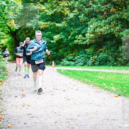 12.10.2025 - Bramfelder Halbmarathon 2025 Dr. Thomas Lammeyer http://msf.ph/oto/9348048 12.10.2025 10:25:50 Laufen 2654, 2889 meine-sportfotos.de