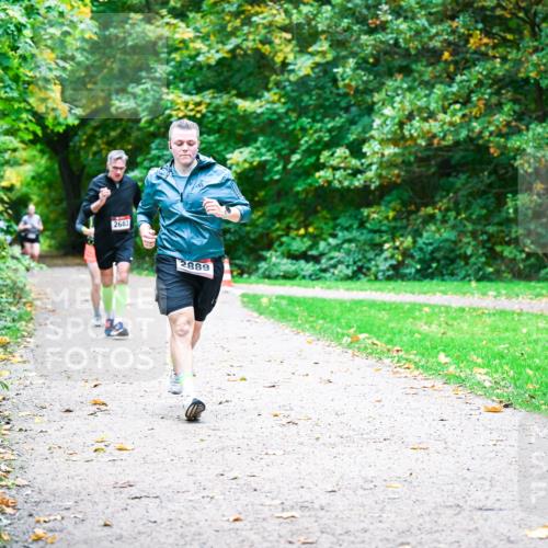 12.10.2025 - Bramfelder Halbmarathon 2025 Dr. Thomas Lammeyer http://msf.ph/oto/9348051 12.10.2025 10:25:50 Laufen 2683, 2889 meine-sportfotos.de