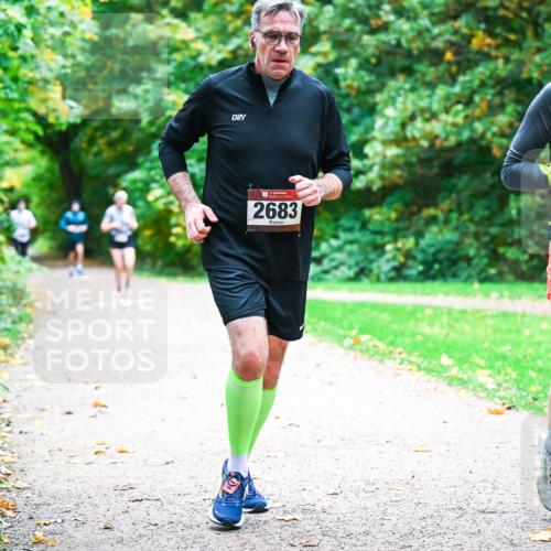 12.10.2025 - Bramfelder Halbmarathon 2025 Dr. Thomas Lammeyer http://msf.ph/oto/9348075 12.10.2025 10:25:54 Laufen 34, 2683, 2397 meine-sportfotos.de