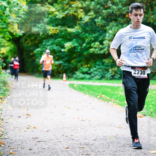 12.10.2025 - Bramfelder Halbmarathon 2025 Dr. Thomas Lammeyer http://msf.ph/oto/9348123 12.10.2025 10:26:05 Laufen 2730 meine-sportfotos.de