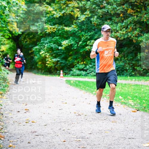 12.10.2025 - Bramfelder Halbmarathon 2025 Dr. Thomas Lammeyer http://msf.ph/oto/9348134 12.10.2025 10:26:09 Laufen  meine-sportfotos.de