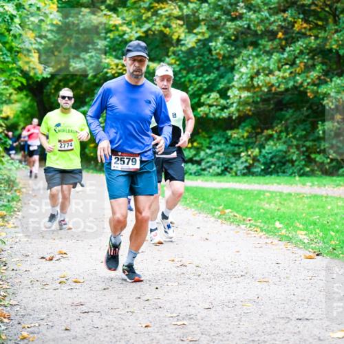 12.10.2025 - Bramfelder Halbmarathon 2025 Dr. Thomas Lammeyer http://msf.ph/oto/9348252 12.10.2025 10:26:36 Laufen 2774, 2579 meine-sportfotos.de