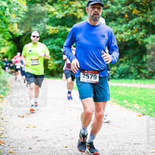 12.10.2025 - Bramfelder Halbmarathon 2025 Dr. Thomas Lammeyer http://msf.ph/oto/9348257 12.10.2025 10:26:37 Laufen 2774, 2579, 50 meine-sportfotos.de