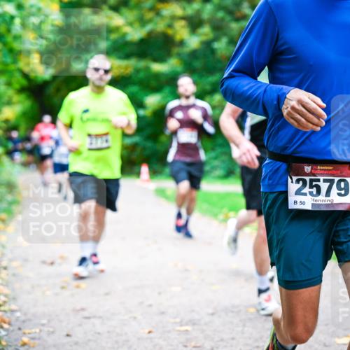 12.10.2025 - Bramfelder Halbmarathon 2025 Dr. Thomas Lammeyer http://msf.ph/oto/9348261 12.10.2025 10:26:37 Laufen 34, 2579, 50 meine-sportfotos.de