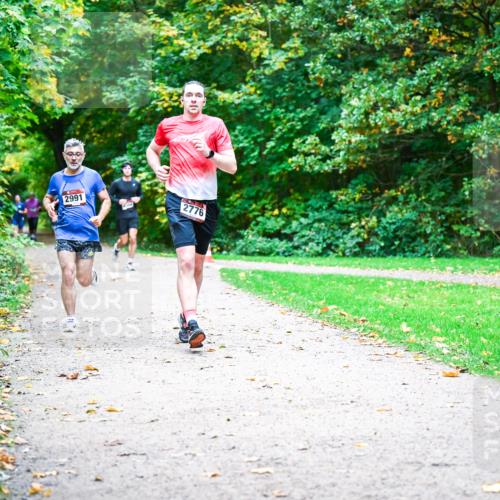 12.10.2025 - Bramfelder Halbmarathon 2025 Dr. Thomas Lammeyer http://msf.ph/oto/9348291 12.10.2025 10:26:43 Laufen 2991, 2776 meine-sportfotos.de