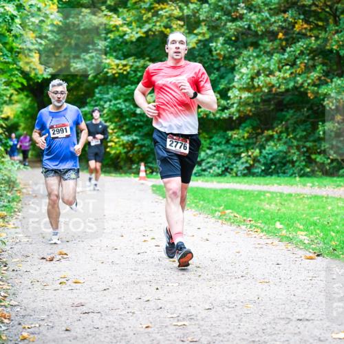 12.10.2025 - Bramfelder Halbmarathon 2025 Dr. Thomas Lammeyer http://msf.ph/oto/9348296 12.10.2025 10:26:44 Laufen 2991, 2776 meine-sportfotos.de