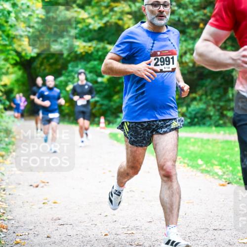 12.10.2025 - Bramfelder Halbmarathon 2025 Dr. Thomas Lammeyer http://msf.ph/oto/9348306 12.10.2025 10:26:45 Laufen 2991, 130, 2776 meine-sportfotos.de