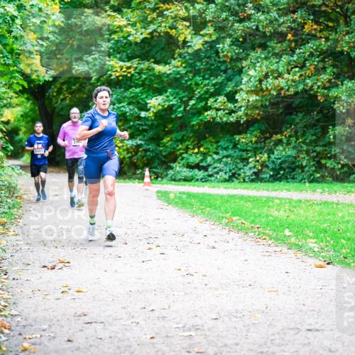12.10.2025 - Bramfelder Halbmarathon 2025 Dr. Thomas Lammeyer http://msf.ph/oto/9348342 12.10.2025 10:26:54 Laufen 2483, 2962 meine-sportfotos.de
