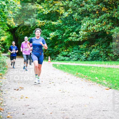 12.10.2025 - Bramfelder Halbmarathon 2025 Dr. Thomas Lammeyer http://msf.ph/oto/9348344 12.10.2025 10:26:54 Laufen 2483, 2982 meine-sportfotos.de