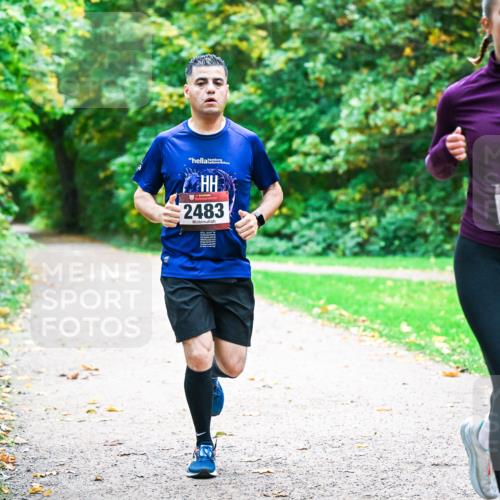 12.10.2025 - Bramfelder Halbmarathon 2025 Dr. Thomas Lammeyer http://msf.ph/oto/9348376 12.10.2025 10:27:00 Laufen 2483, 2276 meine-sportfotos.de