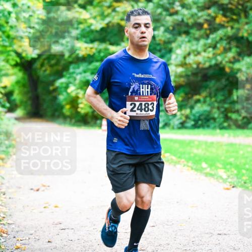 12.10.2025 - Bramfelder Halbmarathon 2025 Dr. Thomas Lammeyer http://msf.ph/oto/9348379 12.10.2025 10:27:00 Laufen 34, 2483 meine-sportfotos.de