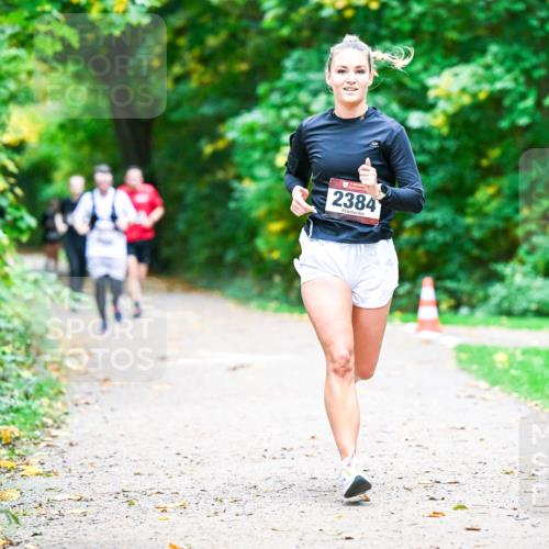 12.10.2025 - Bramfelder Halbmarathon 2025 Dr. Thomas Lammeyer http://msf.ph/oto/9348399 12.10.2025 10:27:15 Laufen 2384 meine-sportfotos.de