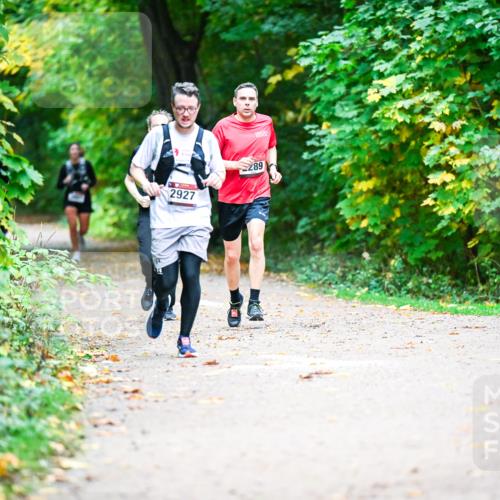 12.10.2025 - Bramfelder Halbmarathon 2025 Dr. Thomas Lammeyer http://msf.ph/oto/9348406 12.10.2025 10:27:17 Laufen 2927, 289 meine-sportfotos.de
