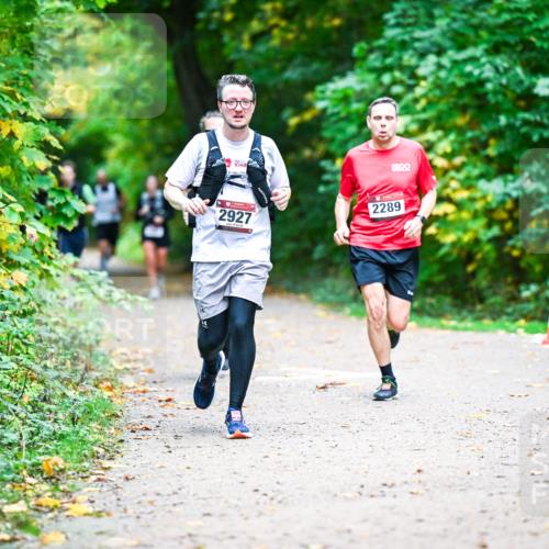 12.10.2025 - Bramfelder Halbmarathon 2025 Dr. Thomas Lammeyer http://msf.ph/oto/9348425 12.10.2025 10:27:20 Laufen 2927, 2289 meine-sportfotos.de