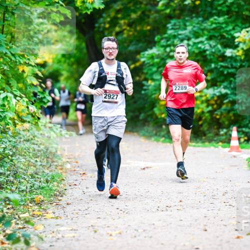 12.10.2025 - Bramfelder Halbmarathon 2025 Dr. Thomas Lammeyer http://msf.ph/oto/9348430 12.10.2025 10:27:20 Laufen 2927, 2289 meine-sportfotos.de