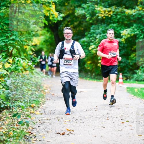 12.10.2025 - Bramfelder Halbmarathon 2025 Dr. Thomas Lammeyer http://msf.ph/oto/9348439 12.10.2025 10:27:21 Laufen 2927, 2289 meine-sportfotos.de