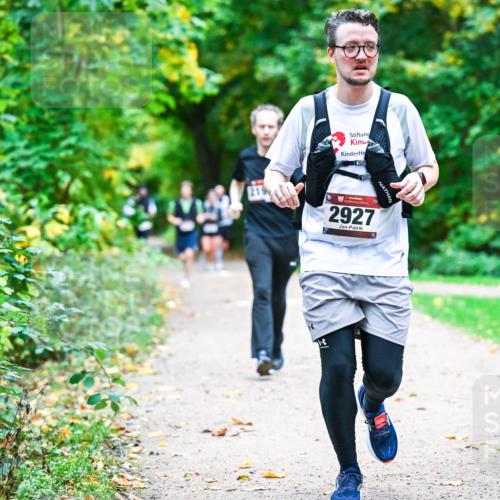 12.10.2025 - Bramfelder Halbmarathon 2025 Dr. Thomas Lammeyer http://msf.ph/oto/9348454 12.10.2025 10:27:24 Laufen 34, 2927, 2289 meine-sportfotos.de