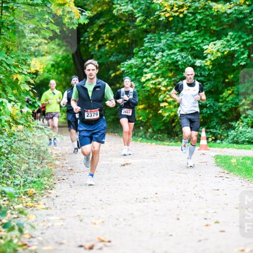 12.10.2025 - Bramfelder Halbmarathon 2025 Dr. Thomas Lammeyer http://msf.ph/oto/9348468 12.10.2025 10:27:28 Laufen 2379, 2667 meine-sportfotos.de
