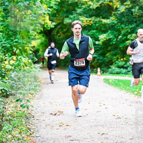 12.10.2025 - Bramfelder Halbmarathon 2025 Dr. Thomas Lammeyer http://msf.ph/oto/9348481 12.10.2025 10:27:31 Laufen 2379, 90 meine-sportfotos.de