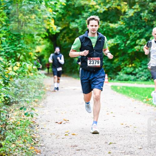 12.10.2025 - Bramfelder Halbmarathon 2025 Dr. Thomas Lammeyer http://msf.ph/oto/9348483 12.10.2025 10:27:31 Laufen 2379 meine-sportfotos.de