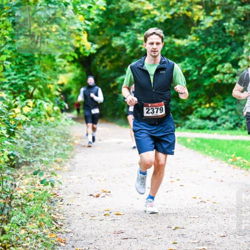 12.10.2025 - Bramfelder Halbmarathon 2025 Dr. Thomas Lammeyer http://msf.ph/oto/9348484 12.10.2025 10:27:31 Laufen 2379 meine-sportfotos.de