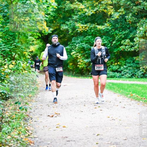 12.10.2025 - Bramfelder Halbmarathon 2025 Dr. Thomas Lammeyer http://msf.ph/oto/9348498 12.10.2025 10:27:35 Laufen 2471, 2667 meine-sportfotos.de