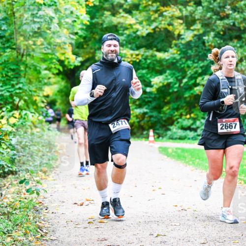 12.10.2025 - Bramfelder Halbmarathon 2025 Dr. Thomas Lammeyer http://msf.ph/oto/9348509 12.10.2025 10:27:36 Laufen 2471, 2667 meine-sportfotos.de