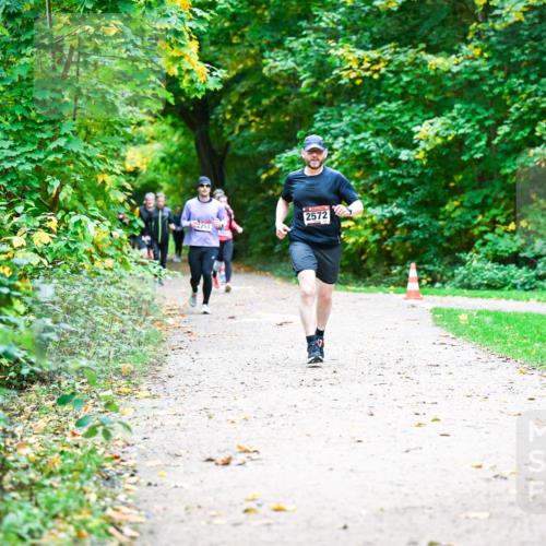 12.10.2025 - Bramfelder Halbmarathon 2025 Dr. Thomas Lammeyer http://msf.ph/oto/9348531 12.10.2025 10:27:42 Laufen 2572, 253 meine-sportfotos.de