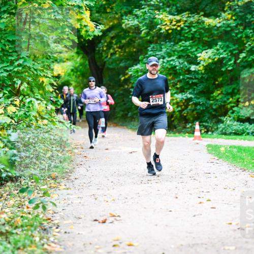 12.10.2025 - Bramfelder Halbmarathon 2025 Dr. Thomas Lammeyer http://msf.ph/oto/9348533 12.10.2025 10:27:42 Laufen 2253, 2572 meine-sportfotos.de