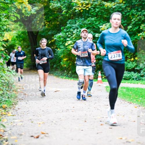 12.10.2025 - Bramfelder Halbmarathon 2025 Dr. Thomas Lammeyer http://msf.ph/oto/9348622 12.10.2025 10:27:59 Laufen 2785, 2325, 16, 2378 meine-sportfotos.de
