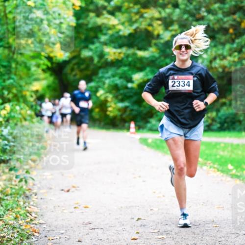12.10.2025 - Bramfelder Halbmarathon 2025 Dr. Thomas Lammeyer http://msf.ph/oto/9348649 12.10.2025 10:28:04 Laufen 2334, 278 meine-sportfotos.de