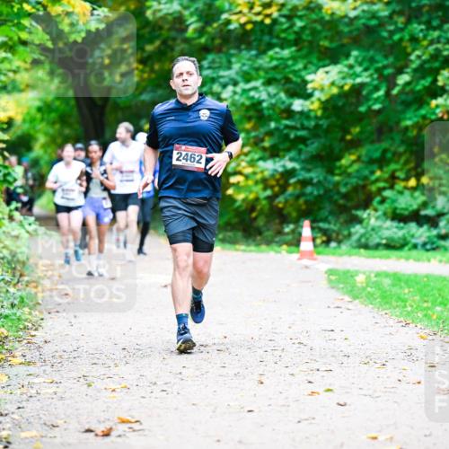 12.10.2025 - Bramfelder Halbmarathon 2025 Dr. Thomas Lammeyer http://msf.ph/oto/9348653 12.10.2025 10:28:06 Laufen 2462 meine-sportfotos.de