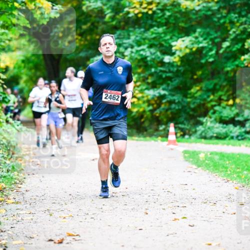 12.10.2025 - Bramfelder Halbmarathon 2025 Dr. Thomas Lammeyer http://msf.ph/oto/9348654 12.10.2025 10:28:06 Laufen 2462 meine-sportfotos.de