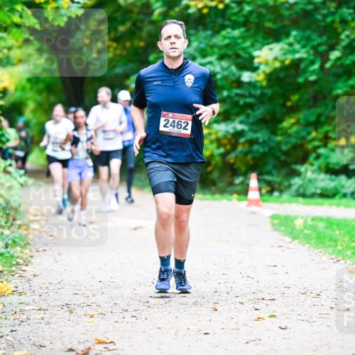 12.10.2025 - Bramfelder Halbmarathon 2025 Dr. Thomas Lammeyer http://msf.ph/oto/9348657 12.10.2025 10:28:07 Laufen 2462 meine-sportfotos.de