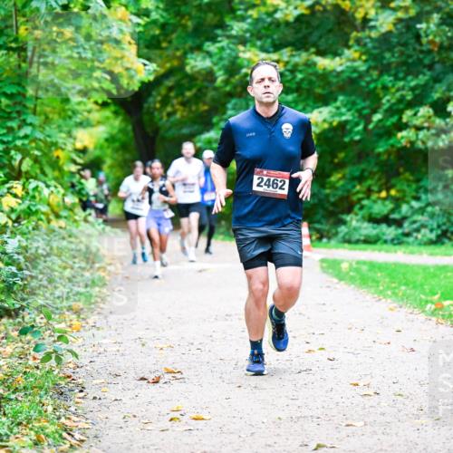 12.10.2025 - Bramfelder Halbmarathon 2025 Dr. Thomas Lammeyer http://msf.ph/oto/9348664 12.10.2025 10:28:08 Laufen 2462 meine-sportfotos.de