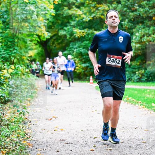 12.10.2025 - Bramfelder Halbmarathon 2025 Dr. Thomas Lammeyer http://msf.ph/oto/9348672 12.10.2025 10:28:09 Laufen 2462 meine-sportfotos.de